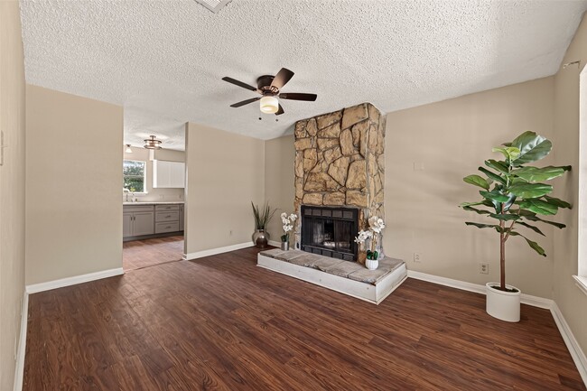 Building Photo - 13309 Milo Dr