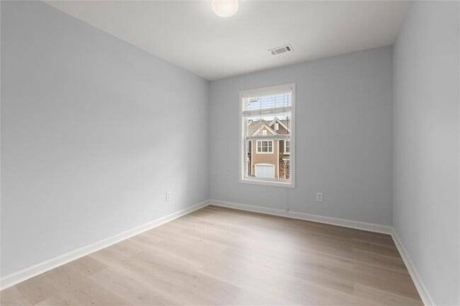 Building Photo - 1947 Lakeshore Overlook Cir NW