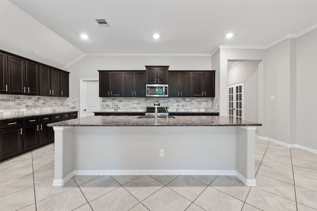 Building Photo - 134 S Bearkat Ct