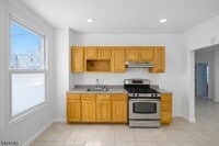 Building Photo - 793 E 19th St