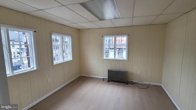 Building Photo - 123 S 5th St