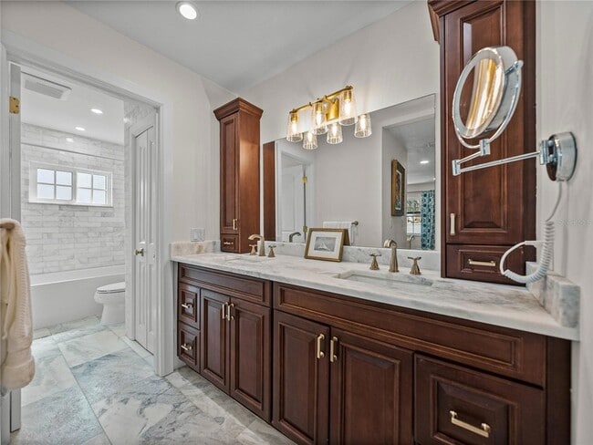 Building Photo - 829 59th Ave