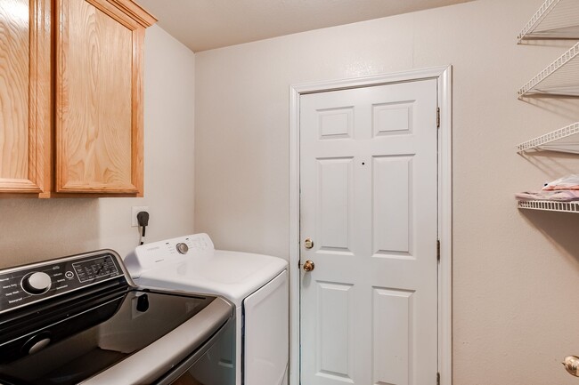 Building Photo - 5316 Trail Dr