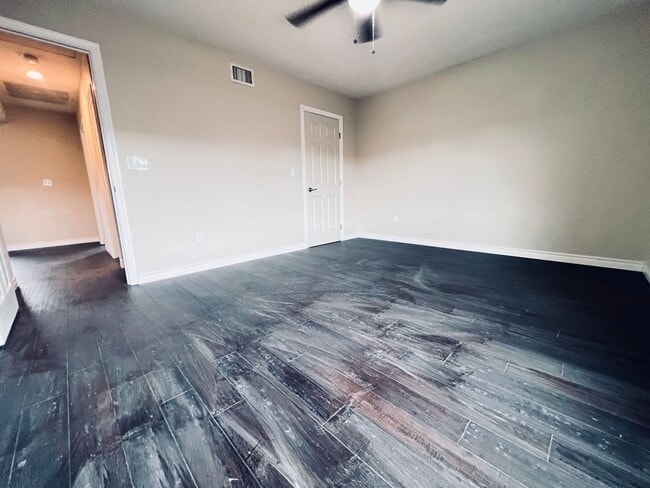 Building Photo - El Cajon Two-Story 4 Bedroom 2 Bath Large Yard