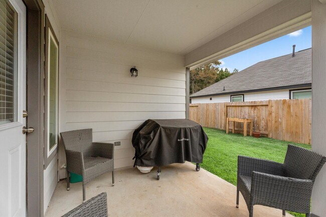 Building Photo - 2408 Bray Head Dr
