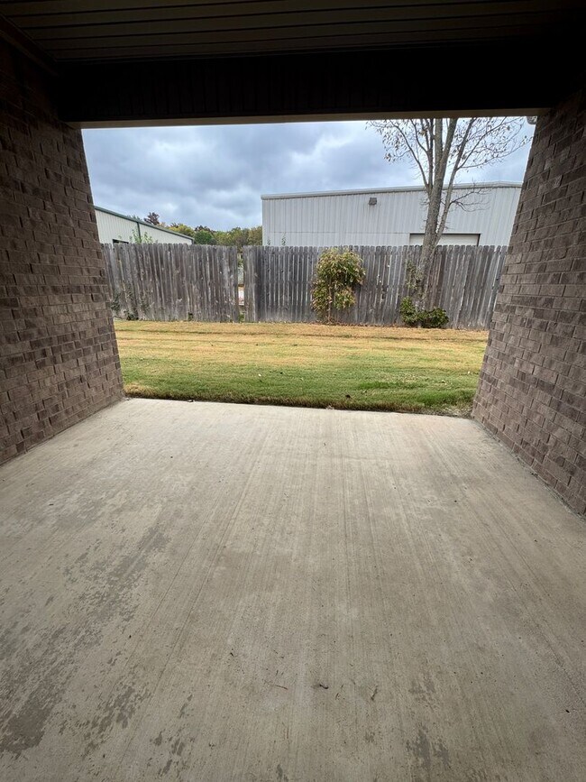 Building Photo - 3017 Olivia Ct