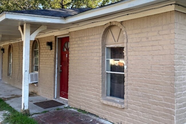 Building Photo - 9325 Kentshire Dr