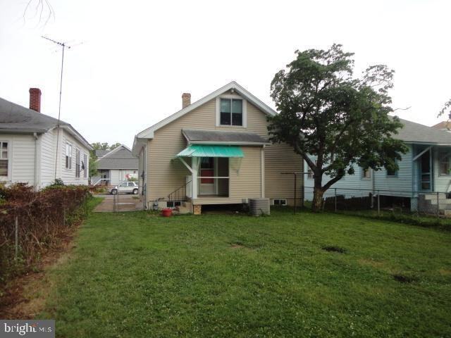 Building Photo - 411 Pelham St