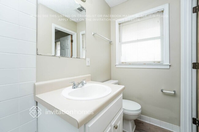 Building Photo - 343 Willowwind Dr