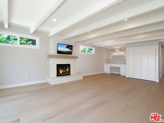Building Photo - 11323 Utopia Ave