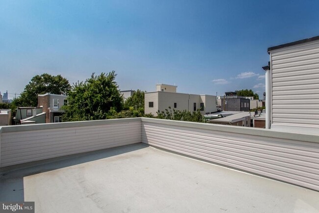 Building Photo - 1214 E Fletcher St