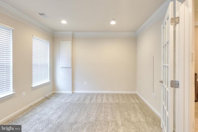 Building Photo - 6300 Santo Place