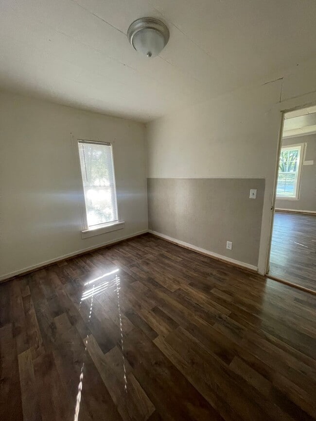 Building Photo - 601Fawn