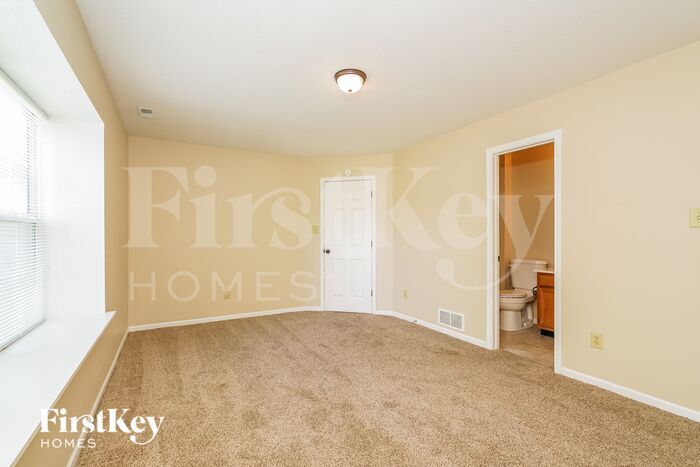 Building Photo - 4126 Beechwood Ct