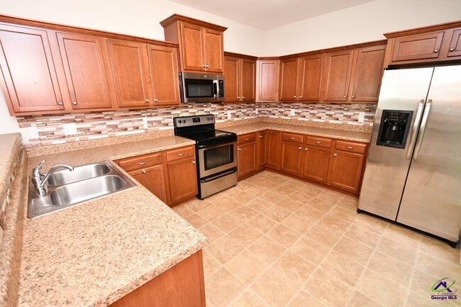 Building Photo - 114 Great Oak Way