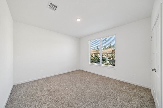 Building Photo - 14309 Yellow Hawthorn Ct