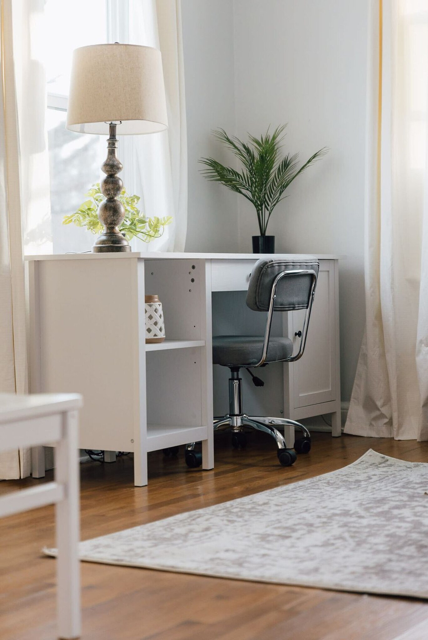 Building Photo - 905 Hill St