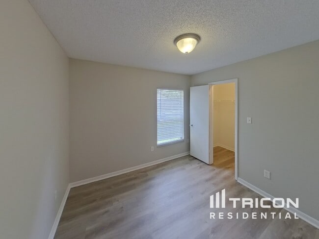 Building Photo - 1507 Crossridge Dr