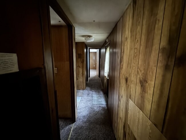 Building Photo - Mobile Home For Rent