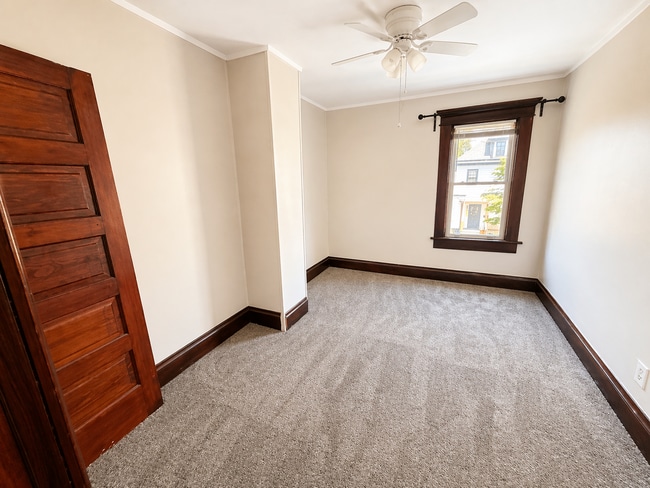 Building Photo - Beautifully Updated 3 Bedroom Home with 2-Car Garage – Prime Columbus Location