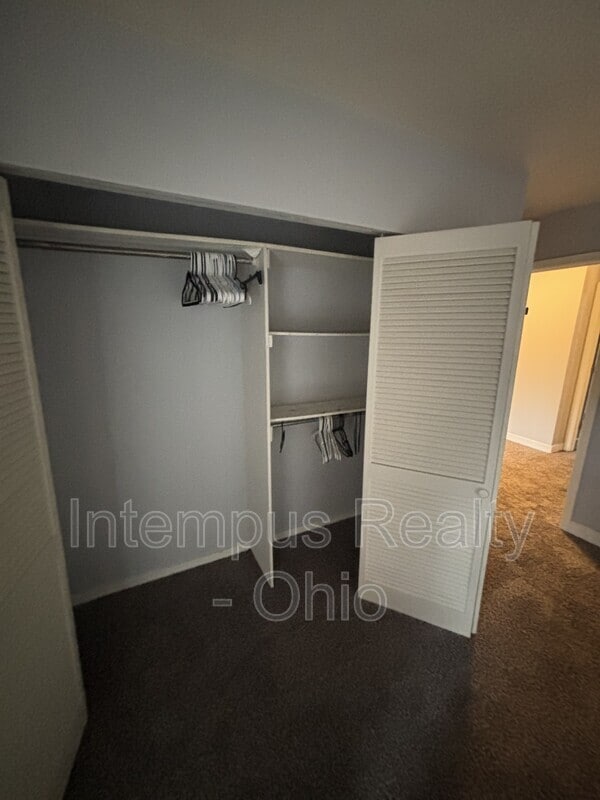 Building Photo - 4994 Wintersong Ln