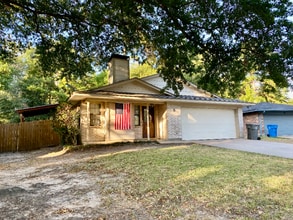 Building Photo - 5 Wind Drift Dr