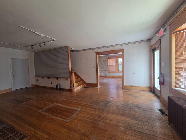 Building Photo - 101 N Broadway