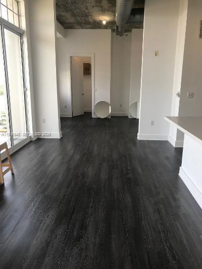 Building Photo - 1791 NE Miami Gardens Dr