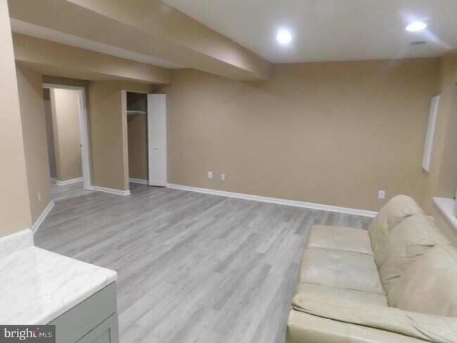 Building Photo - 12705 Bedford Glen Way