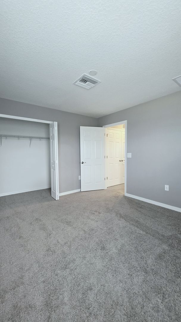 Building Photo - Executive 4BR / 3.5BA Home | Loft • Office...