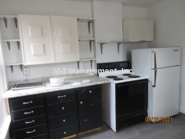 Building Photo - South Hill 1+ br, 1 bath apartment