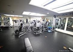 Building Photo - 1121 Crandon Blvd
