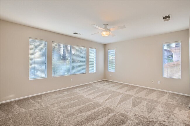 Building Photo - 4 BD/3 Ba Home with Three car attached gar...