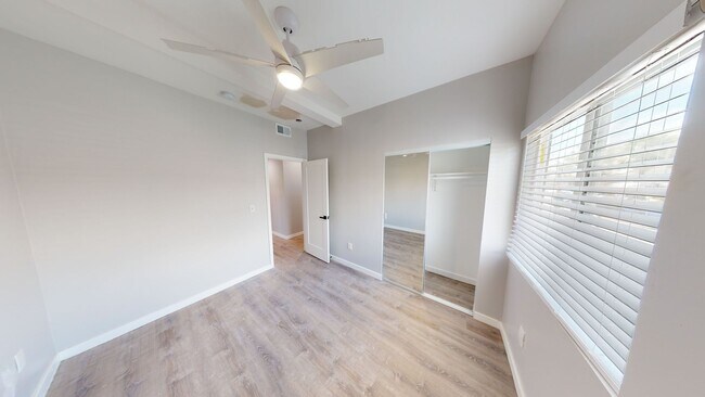 Building Photo - Modern 4 Bed 2 Bath House on Mary Lane!! (...