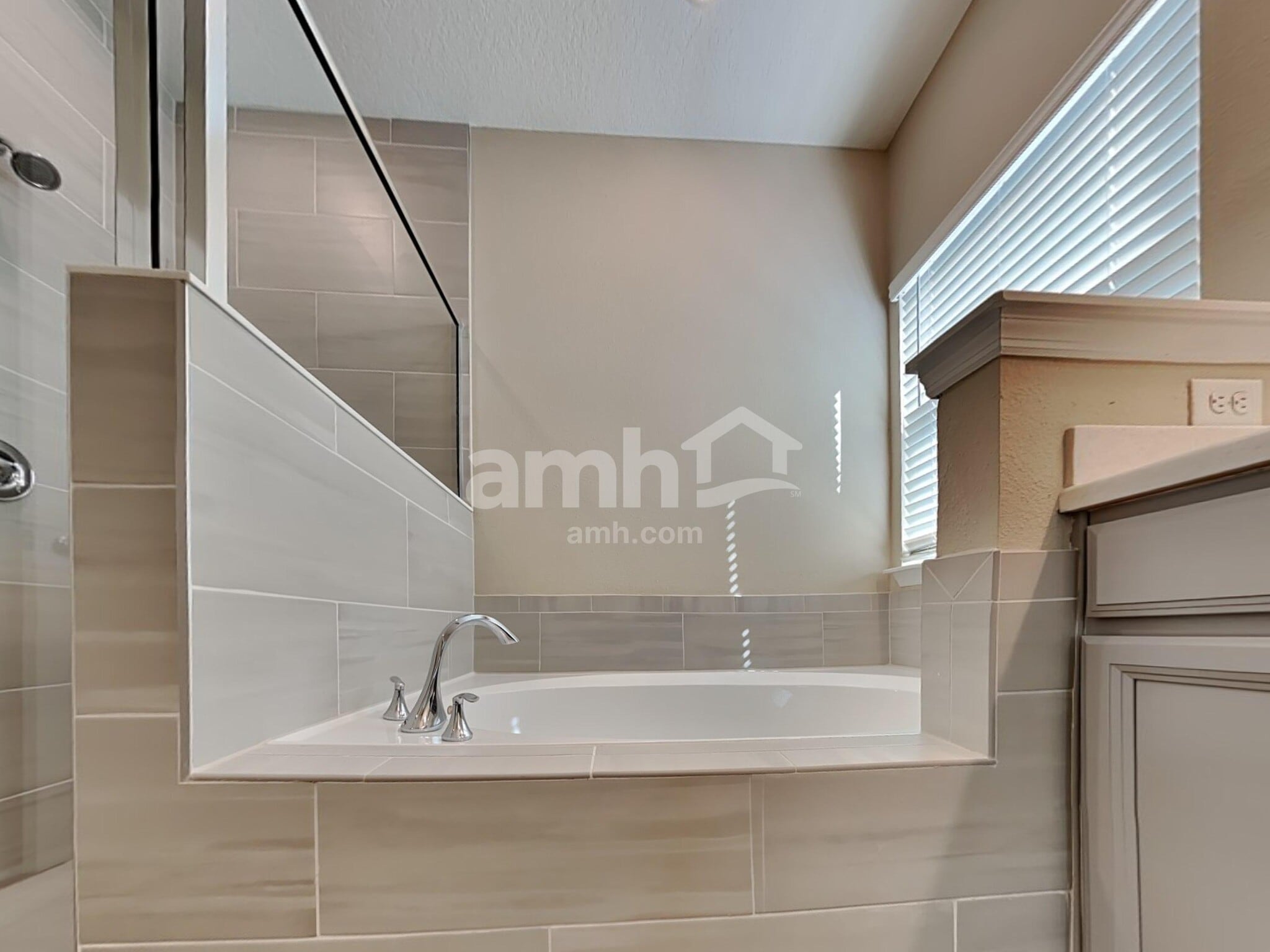 Building Photo - 300 Anastasia Park Rd