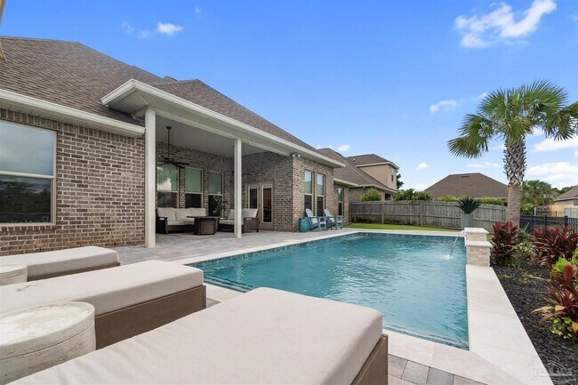 Building Photo - 4807 Foxtail Palm Dr