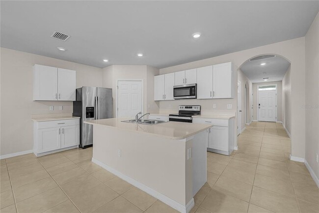Building Photo - 616 Posadas Cir