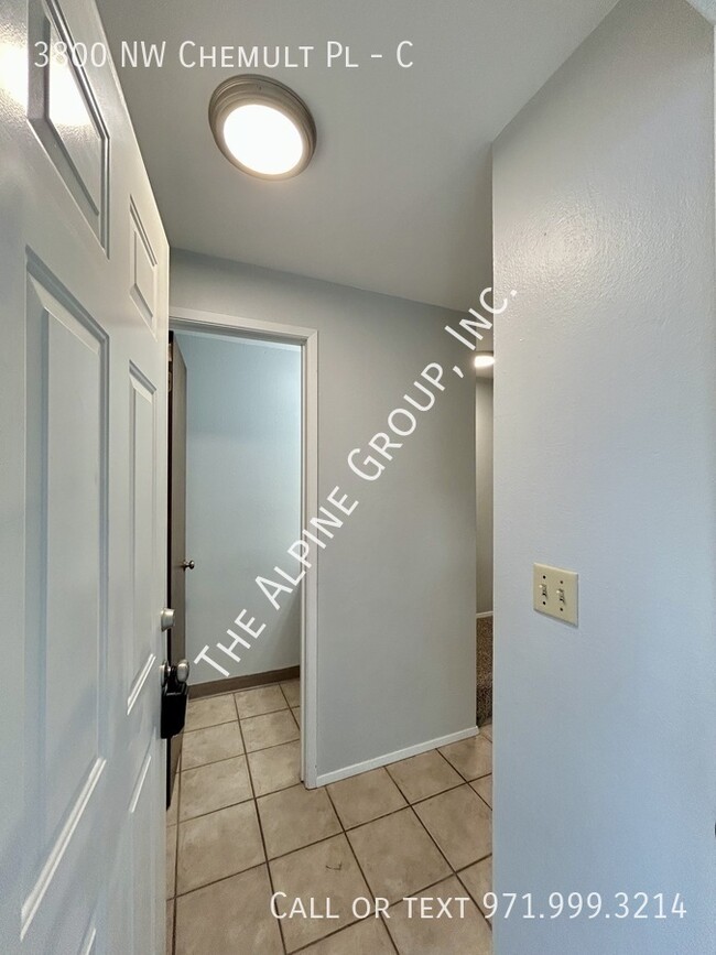 Building Photo - 3800 NW Chemult Pl