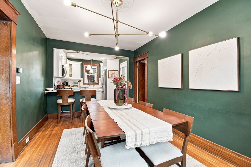 Building Photo - 434 Parkside Ave