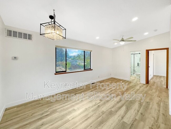 Building Photo - 1102 Audrey Ave