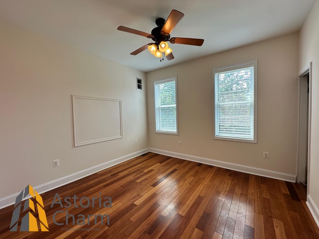 Building Photo - Live in Comfort: Spacious 3 Bedroom 2 Bath...