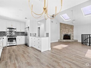 Building Photo - 1322 Oahu Dr