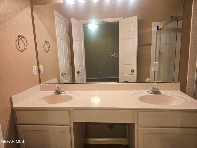 Building Photo - 1329 Desierto Rosa Pl