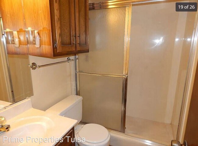 Building Photo - 3 br, 2 bath House - 301 W. Miami St.