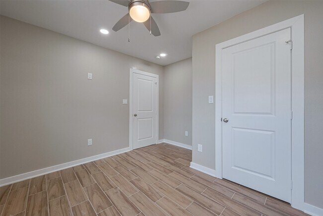 Building Photo - 4111 Beggs St