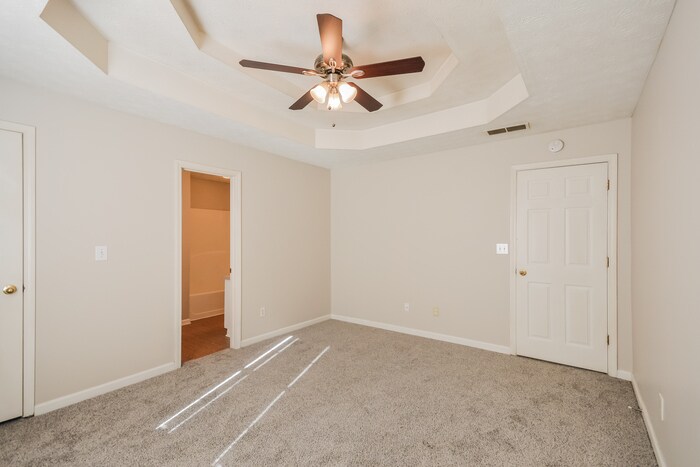 Building Photo - 135 Branchwood Dr