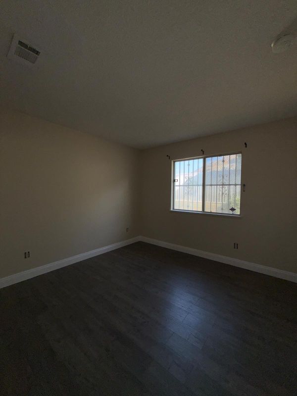 Building Photo - 14884 Rockridge Ln