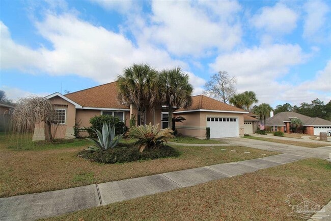 Building Photo - 2042 Hamilton Crossing Dr