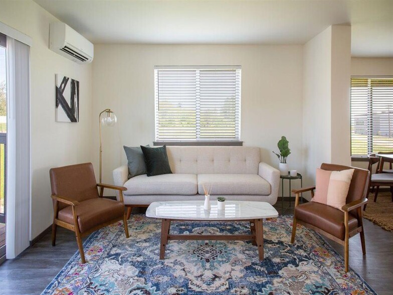 Building Photo - Sawyer Trail Apartments & Townhomes