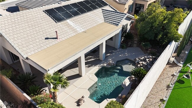 Building Photo - 2685 La Boutique St